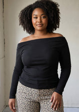 Load image into Gallery viewer, Extended Size Off Duty Off Shoulder Knit Top