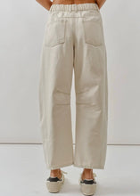 Load image into Gallery viewer, Ivory Denim Barrel Jeans