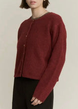Load image into Gallery viewer, Solid Pipa Cardigan | Oxblood