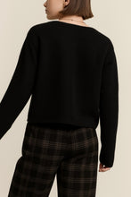 Load image into Gallery viewer, Solid Pipa Cardigan | Black