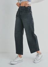 Load image into Gallery viewer, Just Black Denim Barrel Jean with Seams – Washed Black