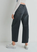 Load image into Gallery viewer, Just Black Denim Barrel Jean with Seams – Washed Black