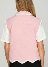 Load image into Gallery viewer, Scalloped Hem Quilted Vest