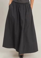 Load image into Gallery viewer, Elastic Waist Midi Poplin Skirt