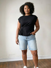 Load image into Gallery viewer, Extended Size Sculpted Grace Twist Top