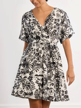 Load image into Gallery viewer, Tropical Print Wrap Dress