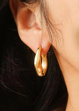 Load image into Gallery viewer, 18K Oval Darcy Hoop Earrings
