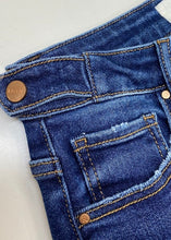 Load image into Gallery viewer, Extended Risen Ankle Straight Leg Jeans
