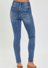 Load image into Gallery viewer, Risen Ankle Skinny Jean
