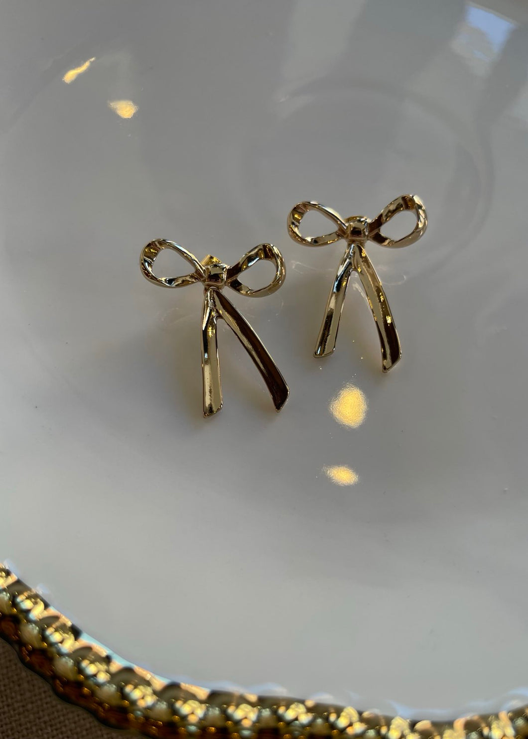 Dangling Bow Post Earrings
