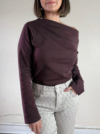 Contour Drape Asymmetrical Knit Top | Maroon
