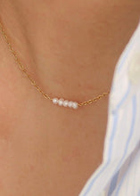 Load image into Gallery viewer, 18K Petite Pearl Necklace | Lauren
