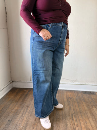 Risen Extended Size Everyday Sculpt High Rise Crop Wide Leg Jeans