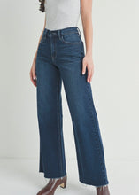 Load image into Gallery viewer, Just USA Slim Wide Leg Jeans
