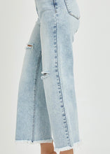 Load image into Gallery viewer, Extended  Hi-Rise Wide Leg Jeans

