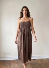 Load image into Gallery viewer, Chocolate Grove Pintuck Midi Dress

