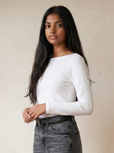 Load image into Gallery viewer, Sweet Simplicity Boat Neck Top
