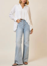 Load image into Gallery viewer, Dramatic High-Low Bubble Hem Blouse
