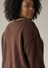 Load image into Gallery viewer, Extended Size Contrast Trim Everyday Sweater | Cocoa
