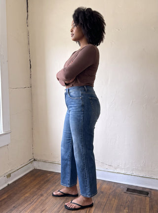 RISEN PBOT high rise crop wide-leg jeans in extended size, showcasing a relaxed fit and stylish silhouette.