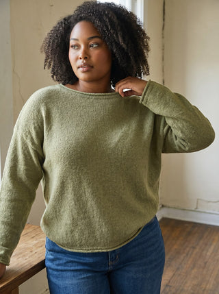 Extended Size Raw Edge Textured Pullover | Olive 