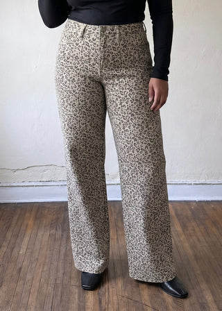 Extended Size Wild Side Mid Rise Wide Leg Jeans
