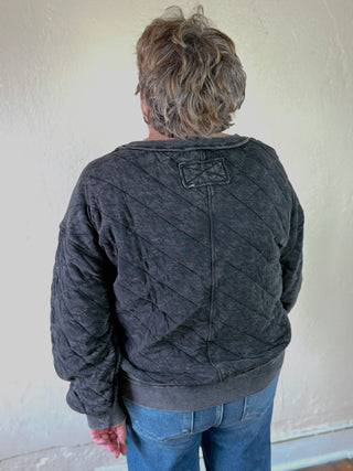 Quilted Off Shoulder Pullover | Black