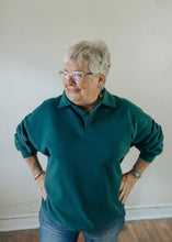 Load image into Gallery viewer, Billie Fleece Pullover | Deep Green
