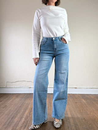 Molly Light Wash Straight Leg Jean