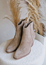 Load image into Gallery viewer, Dolce Vita Silma Booties
