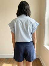 Load image into Gallery viewer, Ruffle Sleeve Cotton Popover Top
