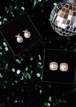 Load image into Gallery viewer, Cultured Pearl Earrings
