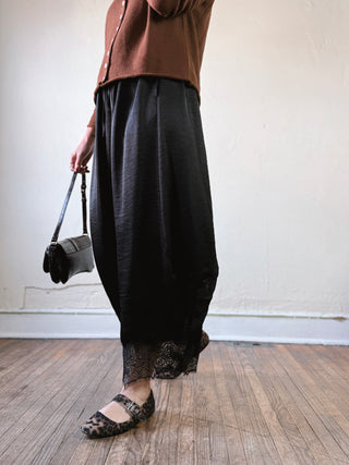 Lace Trim Satin Barrel Pants | Black