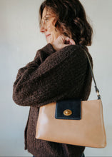 Load image into Gallery viewer, Tatiana Flap Crossbody | Caramel
