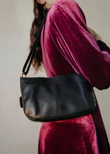 Load image into Gallery viewer, Daisy Small Crossbody | Black
