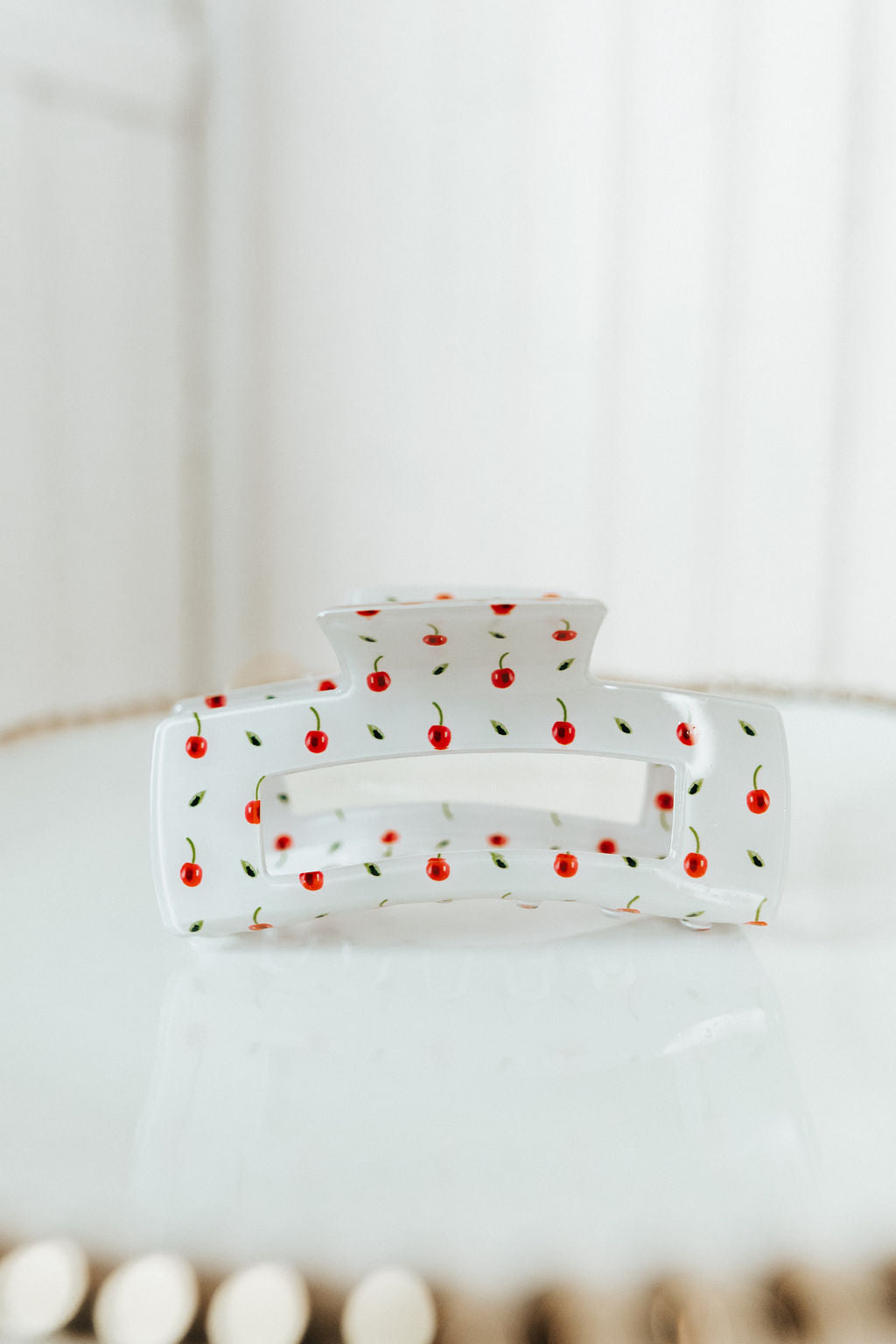 Large Cherry Claw Clip