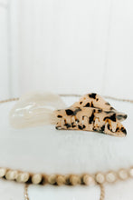 Load image into Gallery viewer, Jumbo Oval Claw Clip | White Marble
