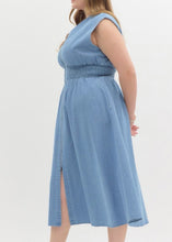 Load image into Gallery viewer, Extended Mallory Dress
