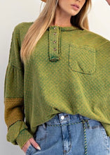 Load image into Gallery viewer, Juniper Polka Dot Days Pullover
