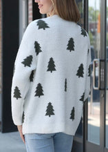 Load image into Gallery viewer, Tree Pattern Luxury Soft Sweater
