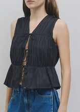 Load image into Gallery viewer, Dunst Tie Front Top
