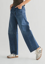 Load image into Gallery viewer, Just Black Denim Barrel Jeans Dark Wash
