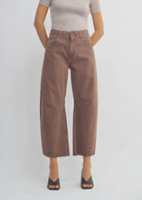 Load image into Gallery viewer, Just Black Denim Vintage Espresso Barrel Jeans
