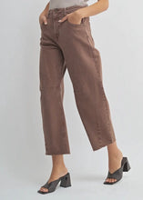 Load image into Gallery viewer, Just Black Denim Vintage Espresso Barrel Jeans
