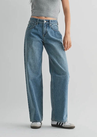 Just USA Medium Wash Mid Rise Baggy Jean