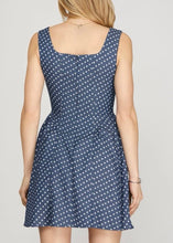 Load image into Gallery viewer, Sleeveless Star Print Chambray Dress
