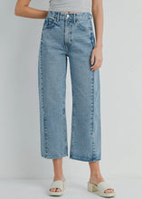 Load image into Gallery viewer, Just Black Denim Medium Wash Barrel Jean Twist
