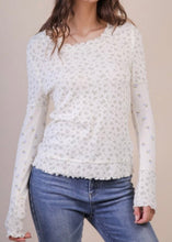 Load image into Gallery viewer, Blue + White Floral Printed Lettuce Hem Fitted Knit Top
