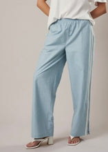 Load image into Gallery viewer, Side Stripe Boxer Pants
