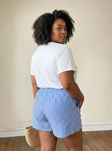 Load image into Gallery viewer, Extended Breezy Stripe Pull On Shorts
